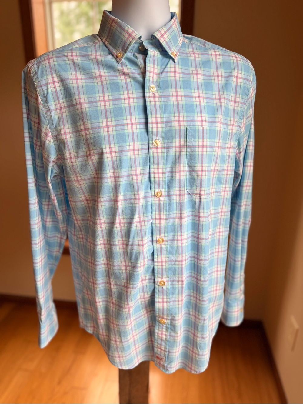 Vineyard Vines Men's Light Blue and Pink Plaid Button-Down Shirt